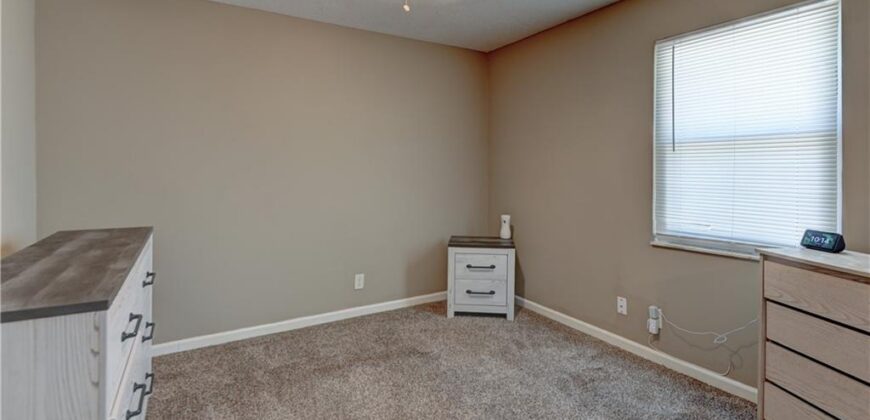 7917 N Troost Avenue, Kansas City, MO 64118