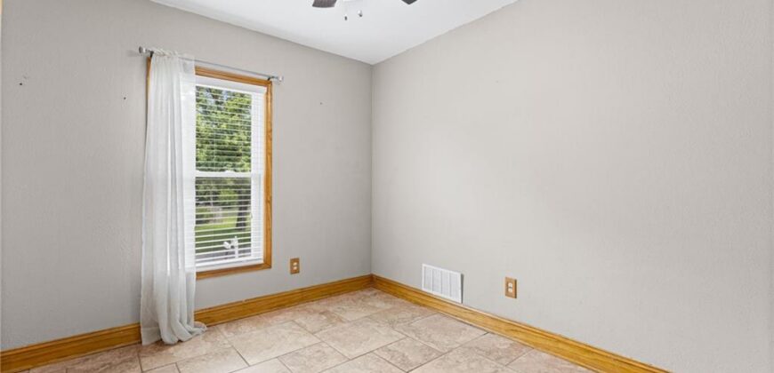 707 NE 115th Terrace, Kansas City, MO 64155