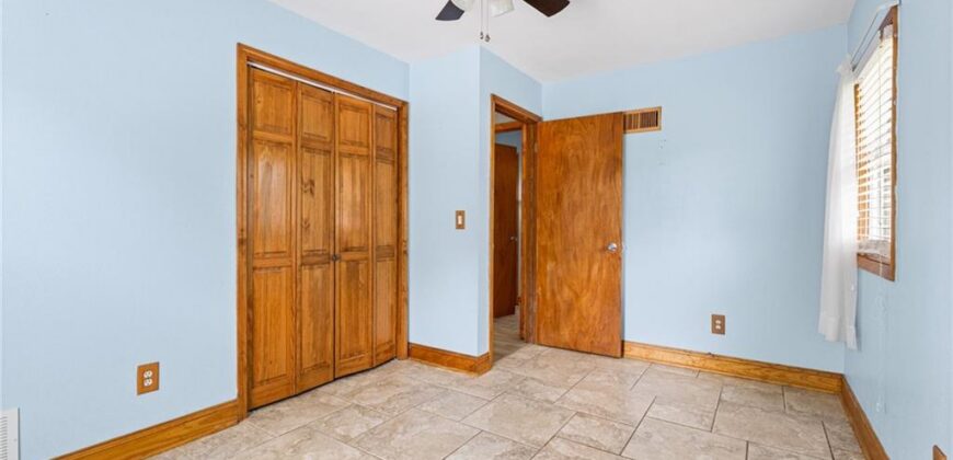 707 NE 115th Terrace, Kansas City, MO 64155