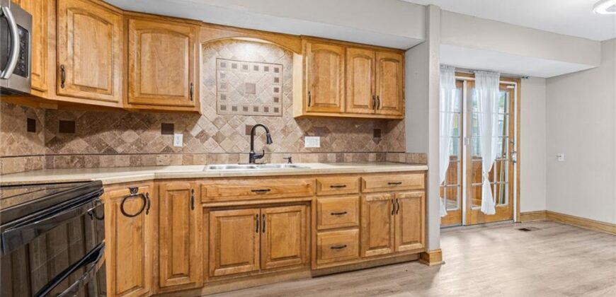 707 NE 115th Terrace, Kansas City, MO 64155