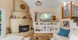 621 NW North Shore Drive, Lake Waukomis, MO 64151