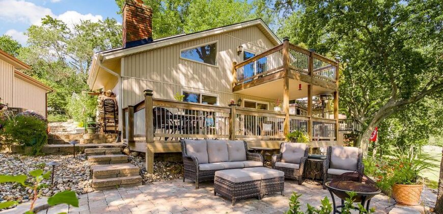 621 NW North Shore Drive, Lake Waukomis, MO 64151