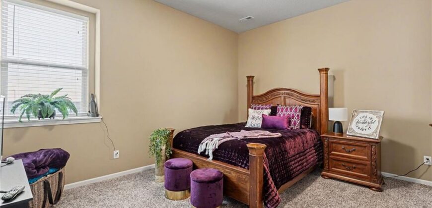 5014 N White Avenue, Kansas City, MO 64119
