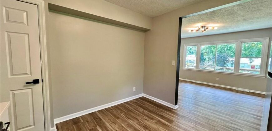 1906 NE 55th Street, Kansas City, MO 64118