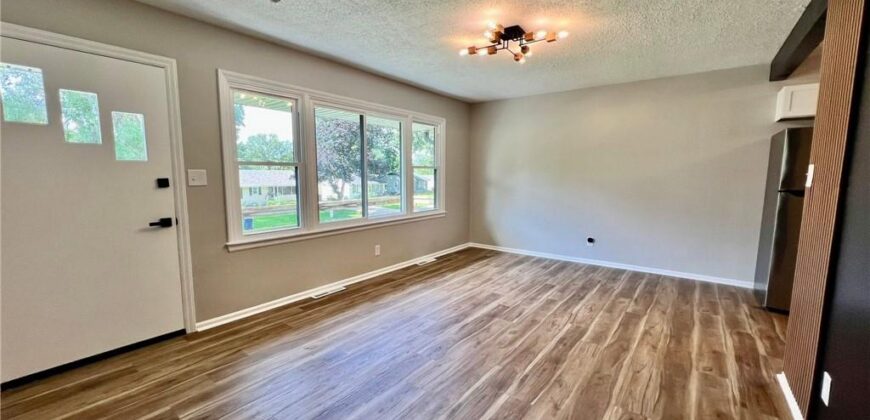 1906 NE 55th Street, Kansas City, MO 64118