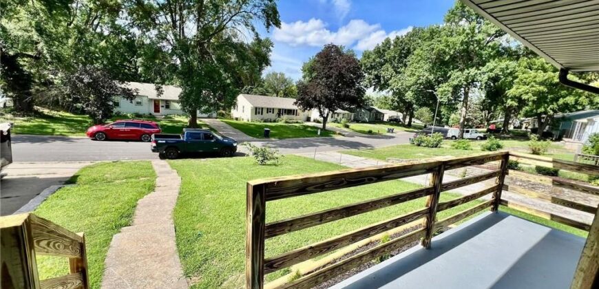 1906 NE 55th Street, Kansas City, MO 64118