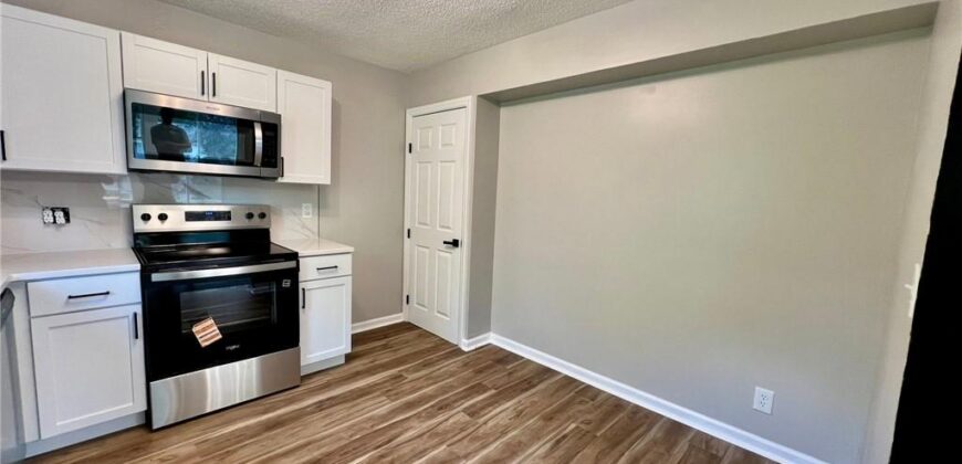 1906 NE 55th Street, Kansas City, MO 64118