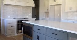 9001 N Poplar Avenue, Kansas City, MO 64156