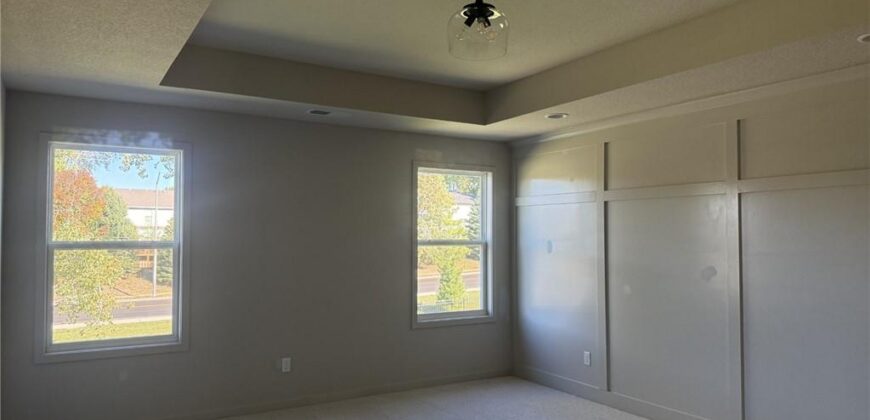 9001 N Poplar Avenue, Kansas City, MO 64156