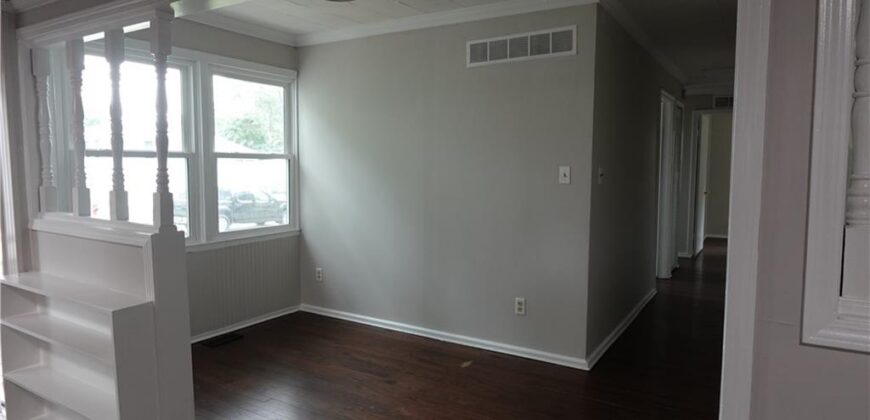801 NE 46th Street, Kansas City, MO 64116