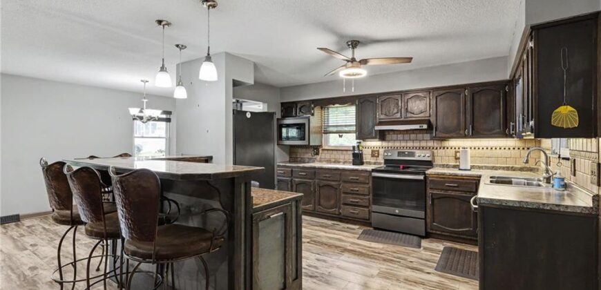 14780 Red Rock Drive, Platte City, MO 64079