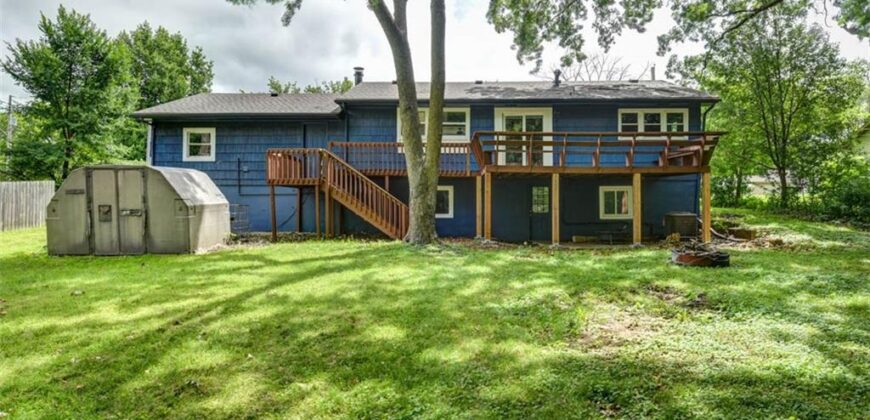 8840 N Forest Avenue, Kansas City, MO 64155