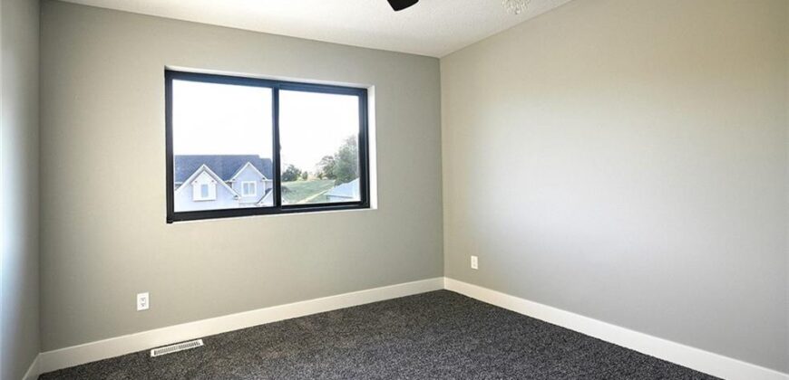 1006 Meadowbrook Drive, Kearney, MO 64060