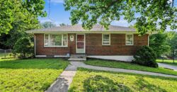 235 N Eugene Field Road, Claycomo, MO 64119