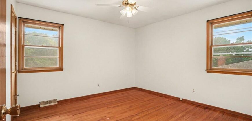235 N Eugene Field Road, Claycomo, MO 64119