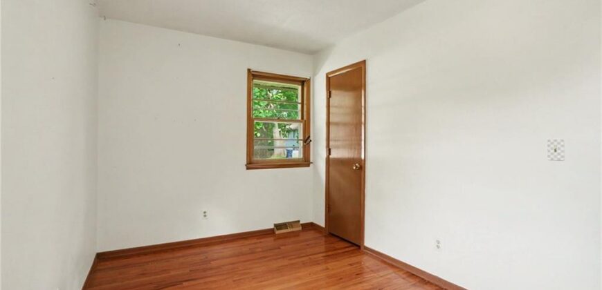 235 N Eugene Field Road, Claycomo, MO 64119