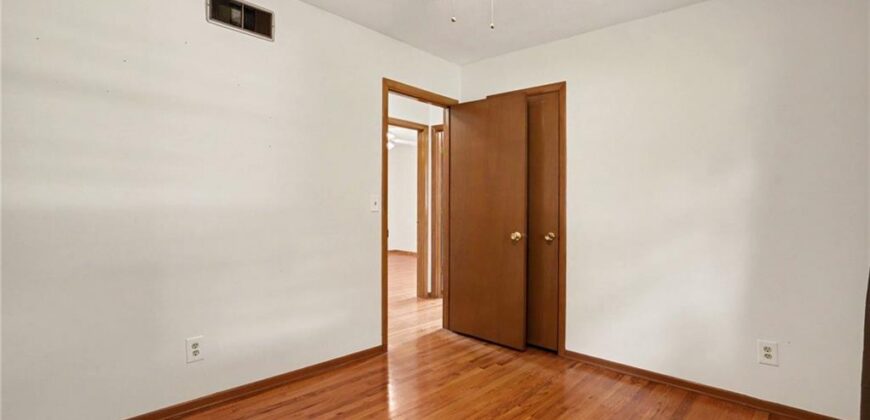 235 N Eugene Field Road, Claycomo, MO 64119