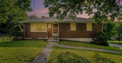 235 N Eugene Field Road, Claycomo, MO 64119