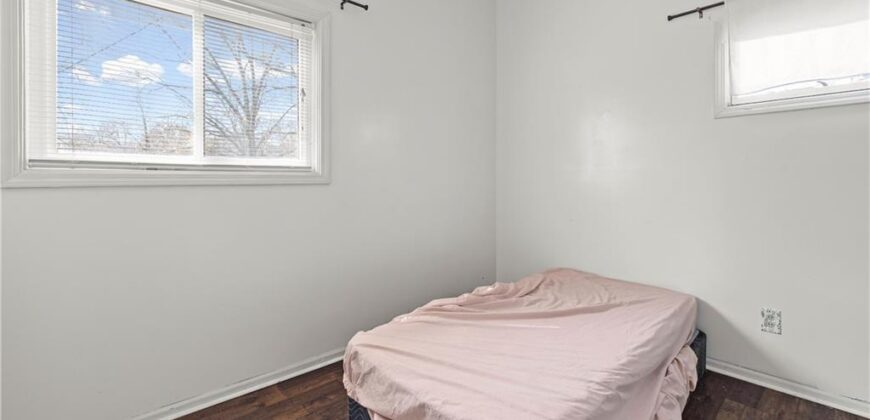 2407 NE 57th Terrace, Gladstone, MO 64118
