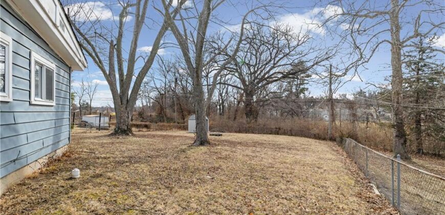 2407 NE 57th Terrace, Gladstone, MO 64118
