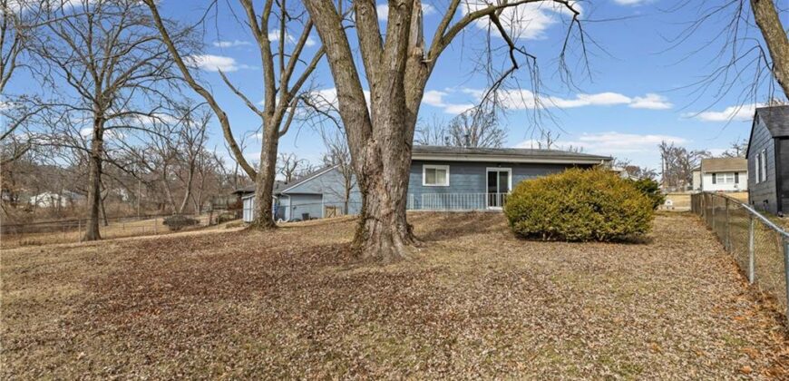 2407 NE 57th Terrace, Gladstone, MO 64118