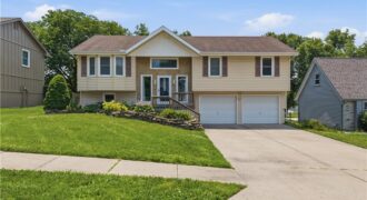 7309 Erika Court, Pleasant Valley, MO 64068