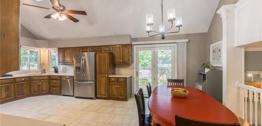 5909 N Norton Avenue, Gladstone, MO 64119