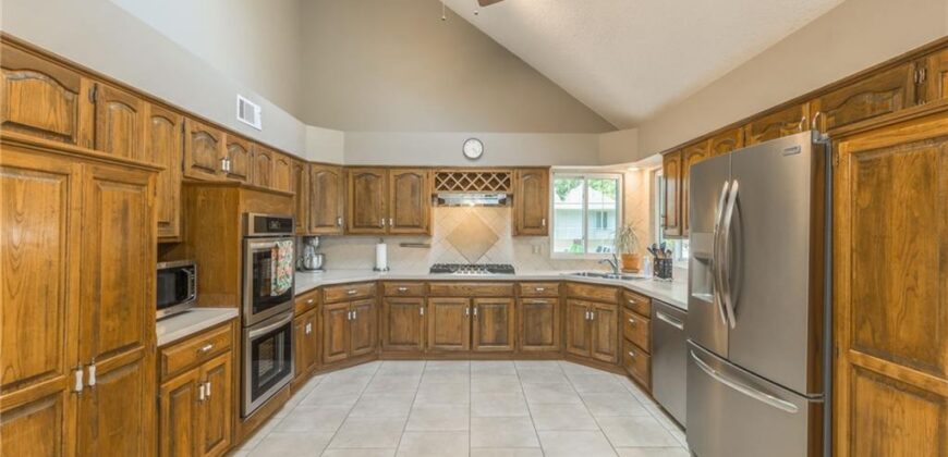 5909 N Norton Avenue, Gladstone, MO 64119