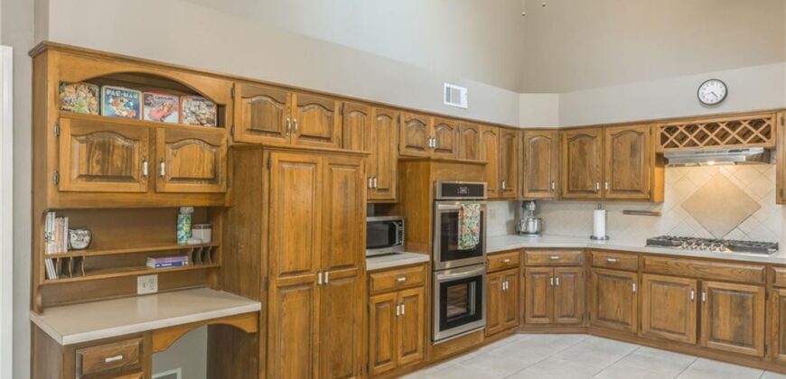 5909 N Norton Avenue, Gladstone, MO 64119