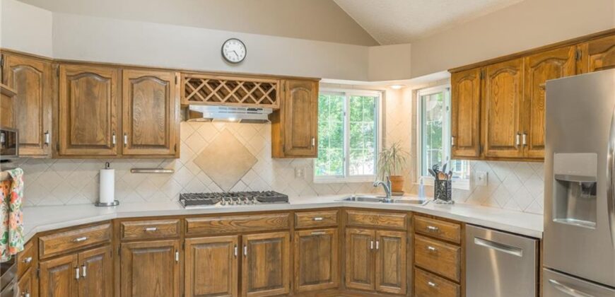 5909 N Norton Avenue, Gladstone, MO 64119