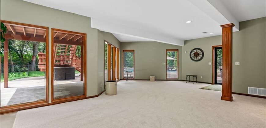 14702 Hills Road, Kearney, MO 64060
