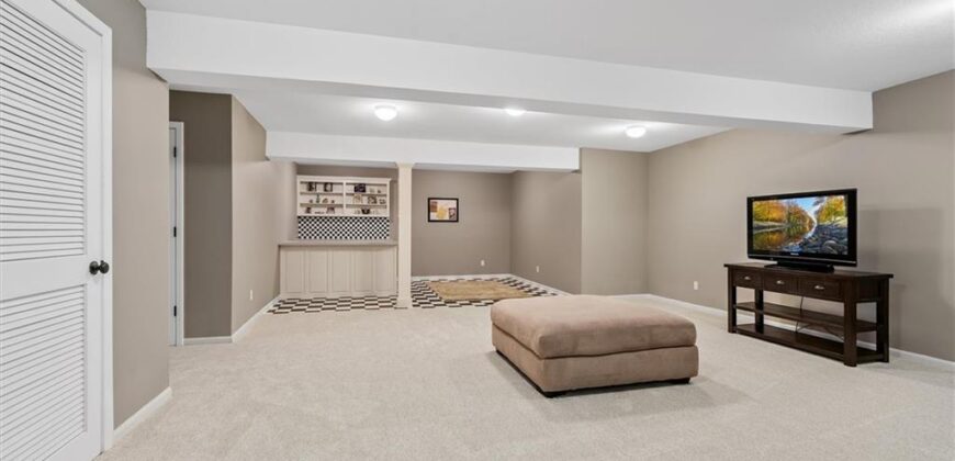 14702 Hills Road, Kearney, MO 64060