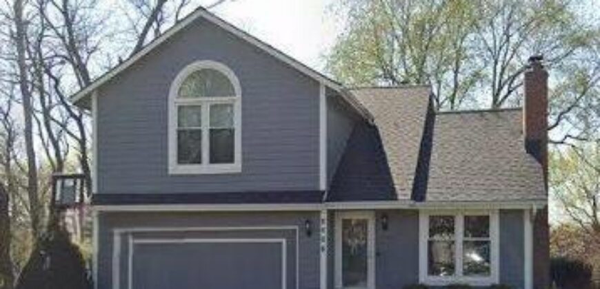 8406 N Crawford Avenue, Kansas City, MO 64153