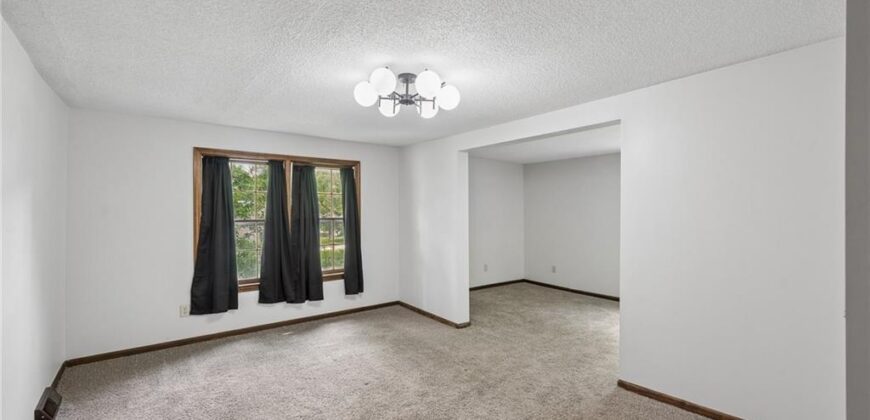 6804 N Agnes Avenue, Gladstone, MO 64119