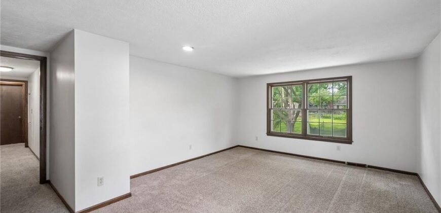 6804 N Agnes Avenue, Gladstone, MO 64119
