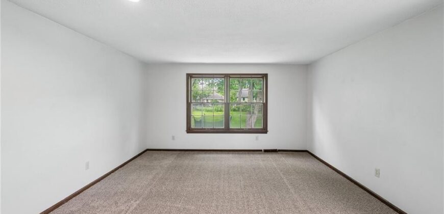 6804 N Agnes Avenue, Gladstone, MO 64119