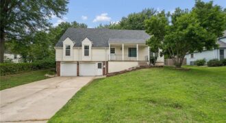 6804 N Agnes Avenue, Gladstone, MO 64119