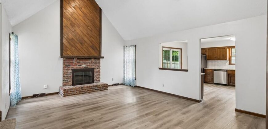 6804 N Agnes Avenue, Gladstone, MO 64119