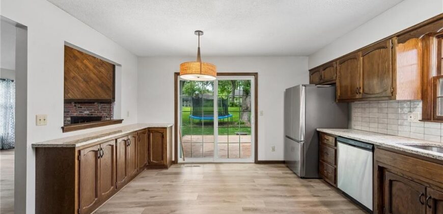 6804 N Agnes Avenue, Gladstone, MO 64119