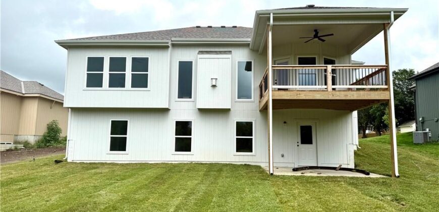 623 E 13th Street, Kearney, MO 64060