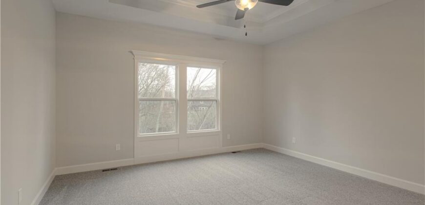 623 E 13th Street, Kearney, MO 64060
