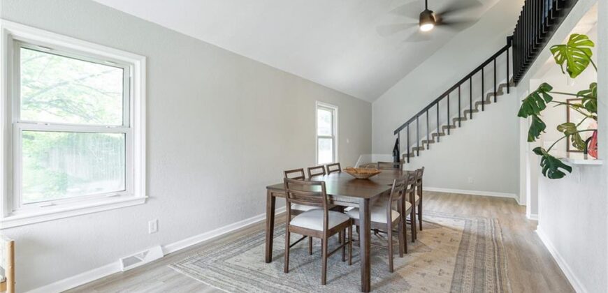 124 Johnson Road, Liberty, MO 64068