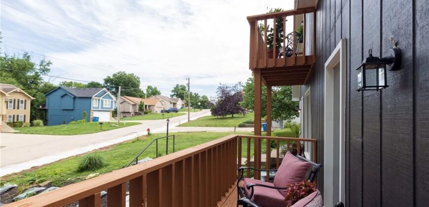 124 Johnson Road, Liberty, MO 64068