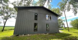 7050 NW Railroad Avenue, Waldron, MO 64092