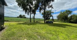 7050 NW Railroad Avenue, Waldron, MO 64092