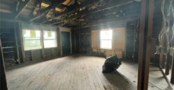 7050 NW Railroad Avenue, Waldron, MO 64092