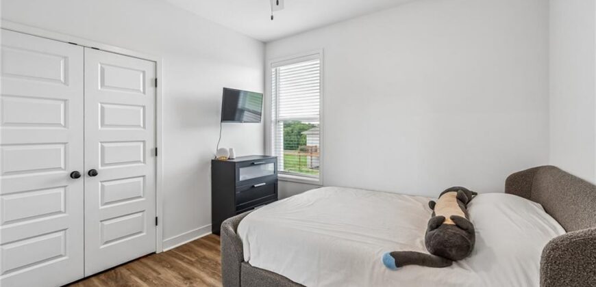 3730 NW 96th Court, Kansas City, MO 64154