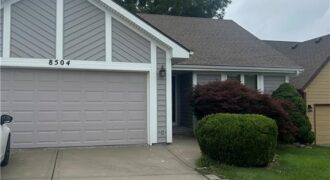 8504 NW Chatham Avenue, Kansas City, MO 64154