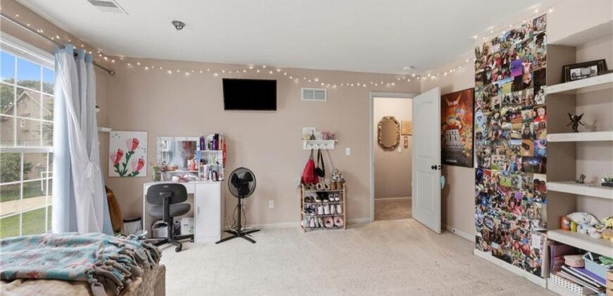 7361 N Congress Avenue, Kansas City, MO 64152