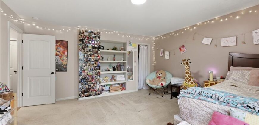 7361 N Congress Avenue, Kansas City, MO 64152